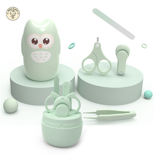 Trousse de soins pour bébé en adorable boîte hibou