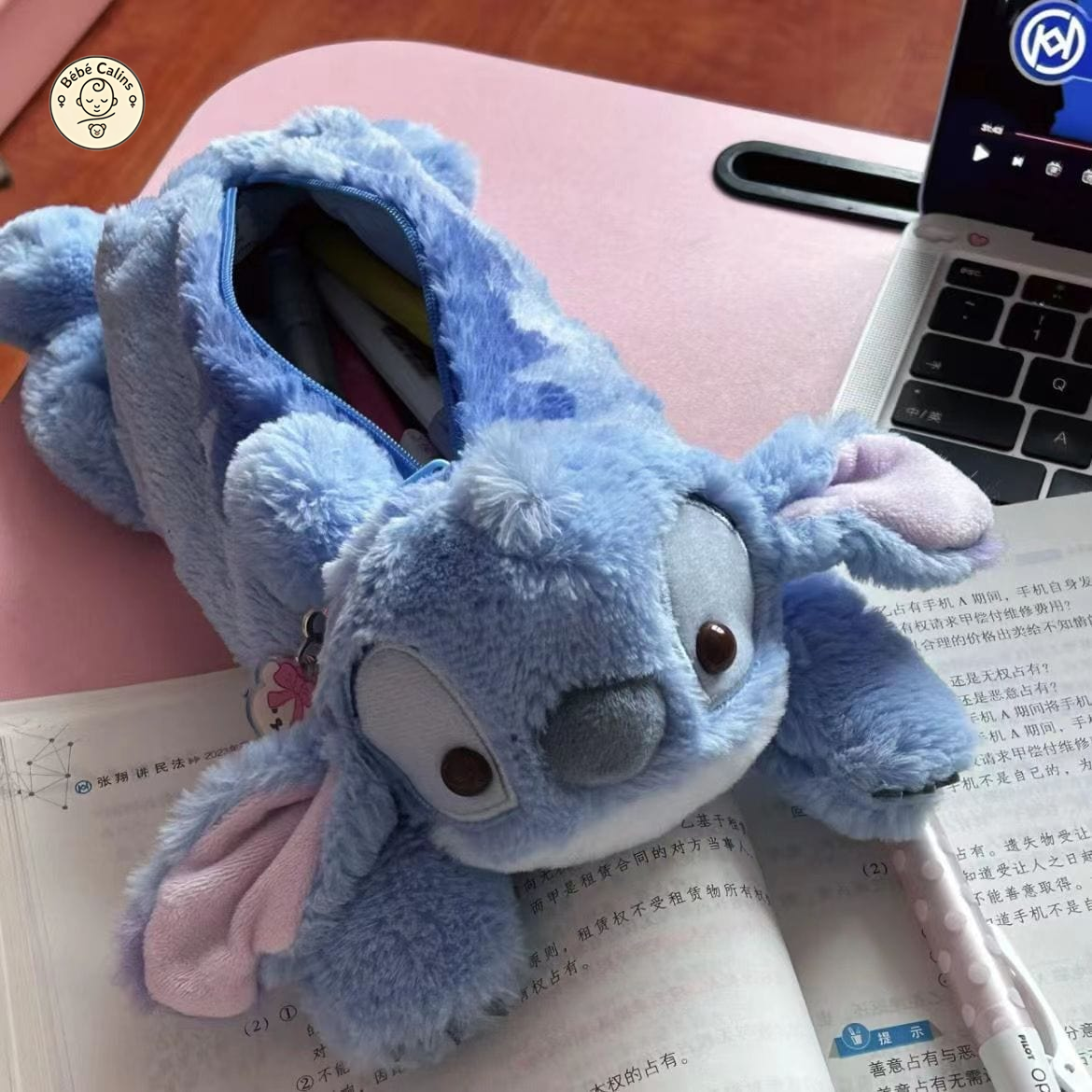 Trousse Stitch couché en peluche