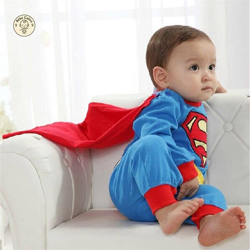 Déguisement carnaval super man bébé avec cape